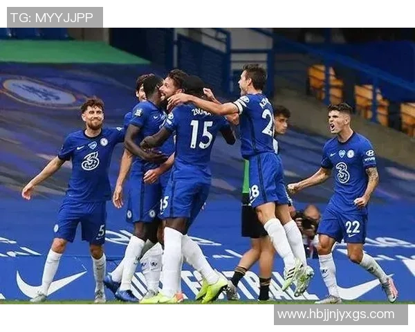 埃弗顿主场迎战莱切斯特全力争胜展现球队实力与斗志 埃弗顿主场迎战莱切斯特全力争胜展现球队实力与斗志